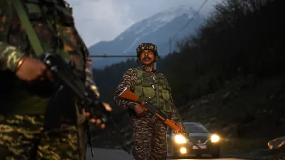 Complete blackout in Jammu, missile streaks in sky, loud explosions heard