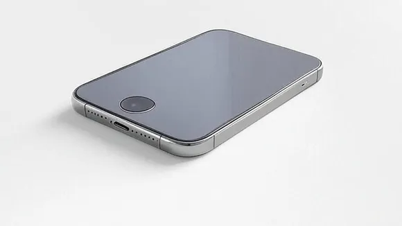 iPhone 17 launch: শীঘ্রই বাজারে আসতে পারে অ্যাপলের নতুন আইফোন।