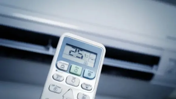 AC Remote: গরমের দিনে এসির বিকল্প নেই। 