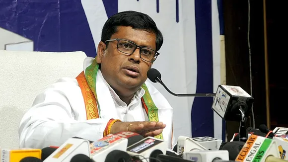 সুকান্ত মজুমদার FIR, BJP কেন্দ্রীয় মন্ত্রী বিতর্ক, আইন শৃঙ্খলা মন্তব্য বিতর্ক, সোনাগাছি যৌনকর্মী মন্তব্য, Sukanta Majumdar sex worker remark, রাজ্য রাজনীতি বিতর্ক ২০২৫, Mamata Banerjee vs BJP, TMC প্রতিবাদ Sukanta মন্তব্য, FIR against Union Minister BJP, সুকান্ত মজুমদার তৃণমূল বিরোধ, Shashi Panja reacts Sukanta remark, Kunal Ghosh on Sukanta Majumdar, অনুব্রত মণ্ডল মন্তব্য বিতর্ক, পশ্চিমবঙ্গ রাজনীতি June 2025, BJP TMC Political Controversy