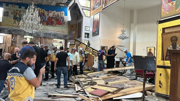 Syria Mar Elias Church Attack, সিরিয়া চার্চ বিস্ফোরণ, মার এলিয়াস চার্চ হামলা, আত্মঘাতী বিস্ফোরণ সিরিয়া, দমাস্কাস হামলা খবর, সিরিয়া ISIS হামলা, সিরিয়ান চার্চে গুলি, সিরিয়ায় শিশু হতাহত, হামজা মুস্তাফা সিরিয়া, Ahmad al-Sharaa সিরিয়া, সিরিয়া যুদ্ধ ২০২৫