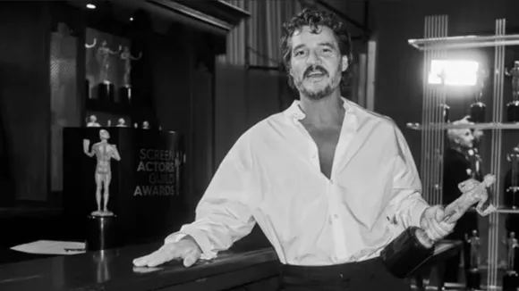popular actor Pedro Pascal opens up about trauma bullying drug use even his mother death