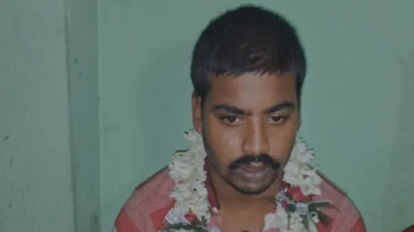 বিশেষভাবে সক্ষম যুবতীর অভিযোগ  প্রেমিক গ্রেফতার বিয়ের প্রতিশ্রুতি  বিয়ের প্রতিশ্রুতি দিয়ে সহবাস  Bongaon court marriage case  Disabled woman lover arrest  যুবক যুবতী আদালতে বিয়ে  Bongaon police arrest love case  বিয়ের পর মামলা প্রত্যাহার  consensual relationship legal issue  বিয়ের প্রতিশ্রুতিতে ধর্ষণ অভিযোগ  court monitored marriage Bengal