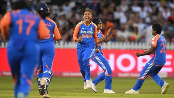 IND W vs ENG W 4th T20: ইংল্যান্ডের মাটিতে টি-টোয়েন্টি সিরিজ জিতল ভারতের মহিলা ক্রিকেট দল