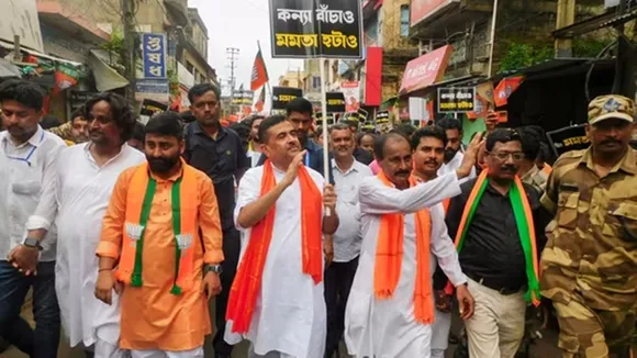 শুভেন্দু অধিকারী রোহিঙ্গা ভোটার দাবি, পশ্চিমবঙ্গে বিহার SIR মডেল, ভোটার তালিকা কারচুপি, বাংলাদেশি ভোটার, বিজেপি তৃণমূল সংঘাত, শমিক ভট্টাচার্য অভিযোগ, রাহুল গান্ধী ভোট চুরি, নির্বাচন কমিশন বিতর্ক, West Bengal fake voters, Rohingya Bangladeshi immigrants voter list.
