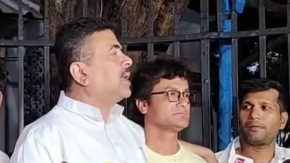 Manindra Barman  ,Folk artist controversy,  Song criticizing Mamata Banerjee  ,Singing protest  ,Suvendu Adhikari support,  Artist in political wrath,  West Bengal politics  ,Cultural protest,  Political pressure on artist  ,BJP vs TMC controversy,মণীন্দ্র বর্মন  ,লোকশিল্পী বিতর্ক,  মমতা বন্দ্যোপাধ্যায়কে কটাক্ষ,  গান গেয়ে প্রতিবাদ  ,শুভেন্দু অধিকারীর সমর্থন  ,রাজরোষে লোকশিল্পী,  পশ্চিমবঙ্গ রাজনীতি  ,সাংস্কৃতিক আন্দোলন,  শিল্পীর ওপর রাজনৈতিক চাপ,  বিজেপি বনাম তৃণমূল বিতর্ক