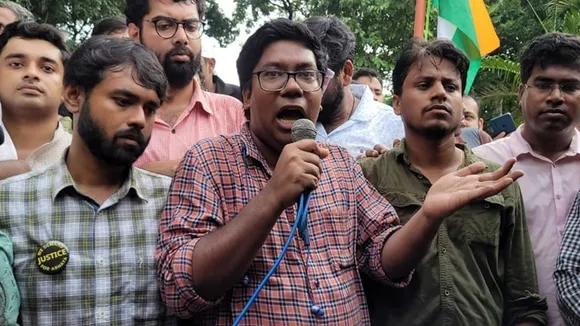 Girl murder, Chief Minister's party members, resignation demand, Tamanna’s mother, Kaliganj, raises voice again, murder allegation, West Bengal politics,RG kar protest,rg kar case, nabanna abhijan,kalighat cholo,abhaya mancha,Mamata Banerjee,অভয়া মঞ্চ,কালীঘাট চলো, মেয়েটাকে খুন, মুখ্যমন্ত্রীর দলের লোক, পদত্যাগ দাবি, তমান্নার মা, কালীগঞ্জ, ফের সোচ্চার, খুনের অভিযোগ, পশ্চিমবঙ্গ রাজনীতি