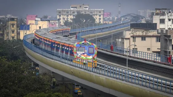 around 1 lakh downloads Aamar Kolkata Metro app  ,Aamar Kolkata Metro app campaign,  special push smart QR-ticketing app  ,Metro app download campaign,প্রায় ১ লাখ ডাউনলোড Aamar Kolkata Metro অ্যাপ,  Aamar Kolkata Metro অ্যাপ প্রচার,  QR-টিকেটিং অ্যাপ সেলফ-BK প্রচার,  মেট্রো অ্যাপ ডাউনলোড বিশেষ প্রচারণা