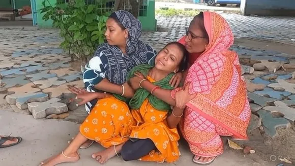 malda news, malda suicide, suicide, video call suicide, Bengali news today, west bengal news today, মালদার খবর, প্রেমিকাকে ভিডিও কল করে আত্মঘাতী প্রেমিক