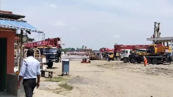 Natural gas discovery,  North 24 Parganas,  Bongaon,  Kamdevpur  ,gas reserve in Bengal,  natural resource Bengal  ,energy discovery,  fossil fuel reserve,  gas exploration,  West Bengal news,প্রাকৃতিক গ্যাস আবিষ্কার,  উত্তর ২৪ পরগনা  ,বনগাঁ  ,কামদেবপুর,  বাংলায় গ্যাস মজুত,  প্রাকৃতিক সম্পদ বাংলা,  জ্বালানি আবিষ্কার,  জীবাশ্ম জ্বালানি মজুত,  গ্যাস অনুসন্ধান,  পশ্চিমবঙ্গ খবর