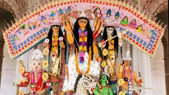 Krishnanagar Rajbari  ,Rajrajeshwari Puja,  Maharaja Krishnachandra,  Durga Puja heritage  ,Universal Durga Utsav  ,Neelkanth bird  ,Sandhi Puja  ,Sindur Khela,  Offerings of sugarcane and ash gourd,  Puja Bhog,  Bedeni Dak idol decoration,  Royal family Puja , Nadia district,কৃষ্ণনগর রাজবাড়ি  ,রাজরাজেশ্বরী পূজা,  মহারাজা কৃষ্ণচন্দ্র  ,দুর্গাপুজোর ঐতিহ্য , সার্বজনীন দুর্গোৎসব,  নীলকণ্ঠ পাখি,  সন্ধিপুজো,  সিঁদুরখেলা  ,আখ ও চালকুমড়ো বলি  ,পুজোর ভোগ,  প্রতিমার বেদেনি ডাক সাজ,  রাজপরিবারের পুজো,  নদিয়া জেলা