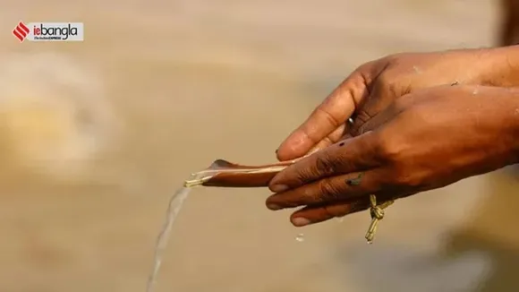 mahalaya-2025-pitru-paksha-end-devi-paksha-begins-surya-grahan-tarpan