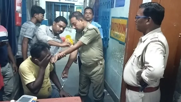 Sandeshkhali violence  ,Chakhnajadi village clash,  Jamalpur factional feud,  Berugram Panchayat head Hasnara Begum  ,TMC leader Sheikh Firoz,  Firoz ousted from village , Sheikh Chand public anger,  Police vehicle vandalism,  Damodar sand mining,  TMC factional conflict,  East Burdwan violence  ,ED probe sand business,সন্দেশখালি সন্ত্রাস , চক্ষণজাদি গ্রাম সংঘর্ষ  ,জামালপুর গোষ্ঠীদ্বন্দ্ব  ,বেরুগ্রাম পঞ্চায়েত প্রধান হাসনারা বেগম  ,তৃণমূল নেতা শেখ ফিরোজ  ,ফিরোজ গ্রামছাড়া,  শেখ চাঁদ জনরোষ,  পুলিশের গাড়ি ভাঙচুর  ,দামোদর বালি লুট  ,তৃণমূল গোষ্ঠীসংঘর্ষ,  পূর্ব বর্ধমান সহিংসতা,  ইডি তদন্ত বালি কারবার
