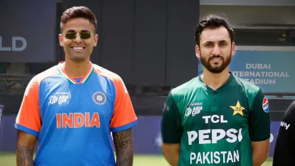 Suryakumar Yadav and Salman Ali Agha (1)