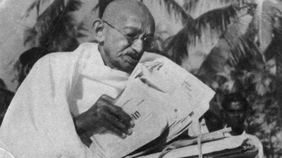 Ethical Fashion 2025: Gandhi Style Clothing: Khadi Handloom Sustainable Fashion: গান্ধী ফ্যাশন