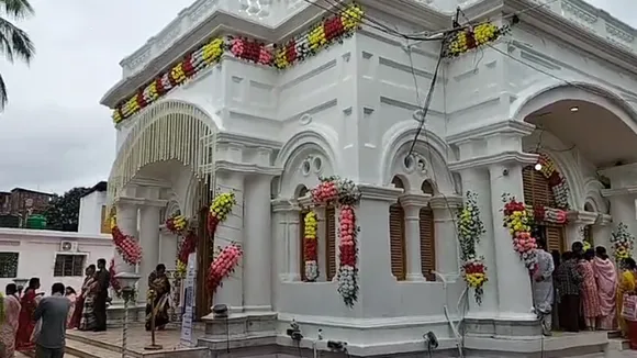 দুর্গাবাড়ি পুজো ইতিহাস  ,আগরতলা দুর্গাবাড়ি  ,রাজ্য সরকার পুজো ব্যয়  ,মার্জার চুক্তি ত্রিপুরা,  রাজ্য দায়িত্ব দুর্গাপূজা,  Durga Bari Agartala,  royal era Durga Puja Tripura,  ১৪৯ বছর পুরনো দুর্গাপূজা  ,two-arm Durga idol Tripura,  রাজন্য প্রথা ও সংস্কৃতি