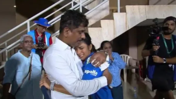 Jemimah Rodrigues: জেমিমা রডরিগেজ।