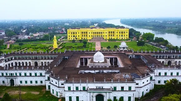 Hazarduari: বাংলার ঐতিহ্যের হাজারদুয়ারি।