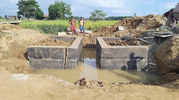 Jamalpur culvert collapse,  East Bardhaman news,  Poor construction quality,  TMC corruption allegation,  BJP reaction  ,Cut money issue,  Bengal infrastructure scam , Government investigation,  Contractor negligence,  Public outrage in Jamalpur,জামালপুর কালভার্ট ধস  ,পূর্ব বর্ধমান খবর,  নিম্নমানের নির্মাণ,  কাটমানি দুর্নীতি , ঠিকাদারি অনিয়ম  ,তৃণমূল দুর্নীতি অভিযোগ,  বিজেপি প্রতিক্রিয়া,  প্রশাসনিক তদন্ত  ,কালভার্ট ভেঙে পড়া,  স্থানীয়দের ক্ষোভ