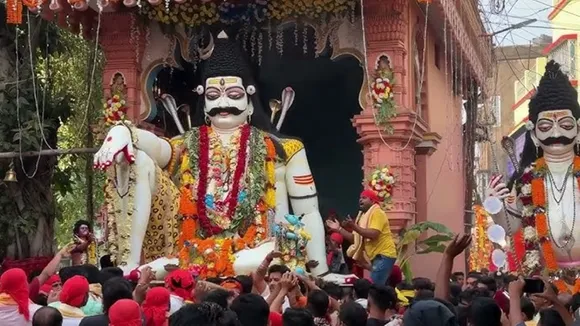Beldanga Kartik Lorai,  Beldanga Kartik Fight festival  ,Bathangor Buro Shiv  ,250 years old festival Beldanga  ,Murshidabad traditional festival,  Kartik Puja procession,  Hindu festival West Bengal,  Buro Shiv procession  ,Beldanga cultural heritage,  Large deity procession India,বেলডাঙ্গা কার্তিক লড়াই,  বেলডাঙা কার্তিক লড়াই,বেলডাঙ্গা কার্তিক পুজো , বুড়ো শিব বাথানগড়,  মুর্শিদাবাদের ঐতিহ্যবাহী উৎসব  ,কার্তিক লড়াই শোভাযাত্রা ,বেলডাঙ্গা শিবপুজো  ,আড়াইশো বছরের উৎসব  ,বেলডাঙ্গা প্রতিমা বিসর্জন,  দেবদেবীর শোভাযাত্রা , পশ্চিমবঙ্গের প্রাচীন উৎসব