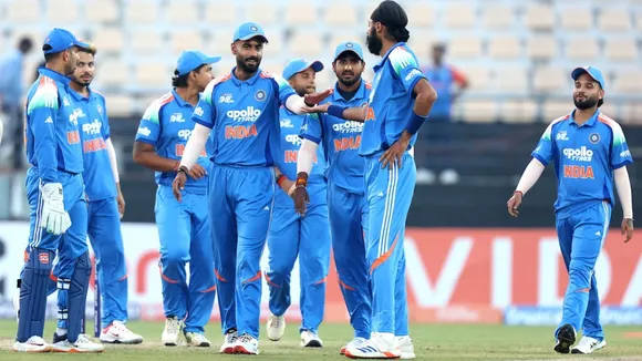 Indian Cricket Team (34)