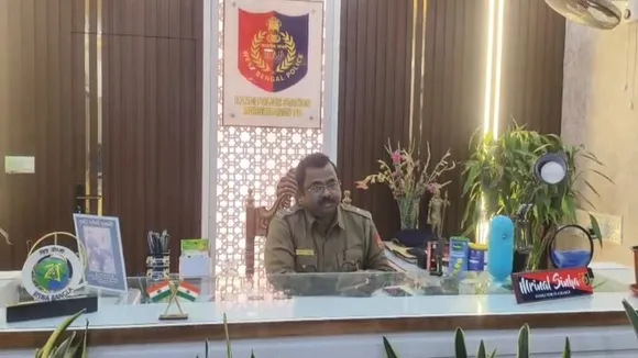 child marriage stopped,  minor girl stops marriage,  police stop child marriage,  forced marriage stopped  ,child marriage India,    minor girl approaches police  ,child marriage West Bengal  ,Murshidabad child marriage case,  Kandi police news,  IC takes responsibility of education,16 year old girl marriage case  ,women safety police action  ,  minor girl goes to police to stop marriage  ,child marriage stopped by police in West Bengal,  police intervene to stop forced marriage,  education over marriage minor girl  ,Kandi police IC helps minor girl,নাবালিকার বিয়ে  ,বাল্যবিবাহ বন্ধ,  জোর করে বিয়ে  ,পুলিশে গিয়ে বিয়ে বন্ধ  ,নাবালিকা থানায় হাজির,   স্কুলছাত্রীর সাহসিকতা , বাল্যবিবাহ রুখল পুলিশ  ,মুর্শিদাবাদের ঘটনা,  কান্দি থানার আইসি,  নাবালিকার পড়াশোনা,  নারী সুরক্ষা আইন  ,থানায় গিয়ে নিজের বিয়ে বন্ধ করল নাবালিকা,  পড়াশোনা করতে চায় নাবালিকা তাই বিয়ে নয়  ,পুলিশি হস্তক্ষেপে বন্ধ বাল্যবিবাহ  ,নাবালিকার পাশে দাঁড়াল পুলিশ