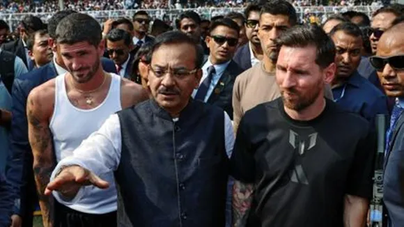 Lionel Messi, লিওনেল মেসি, GOAT Tour, গোট ট্যুর, Yuva Bharati Krirangan, যুবভারতী ক্রীড়াঙ্গন, Salt Lake Stadium, সল্টলেক স্টেডিয়াম, Kolkata Messi Event, কলকাতা মেসি অনুষ্ঠান, Messi Event Chaos, মেসি অনুষ্ঠান বিশৃঙ্খলা, Arup Biswas, অরূপ বিশ্বাস, West Bengal Government Investigation, রাজ্য সরকারের তদন্ত, AIFF Statement, AIFF বিবৃতি, Private Event Organizer, বেসরকারি ইভেন্ট আয়োজক, Messi Early Exit, মেসির আগাম প্রস্থান, Crowd Violence, দর্শক বিশৃঙ্খলা, Police Lathi Charge, পুলিশ লাঠিচার্জ, Shatadru Dutta, শতদ্রু দত্ত আটক