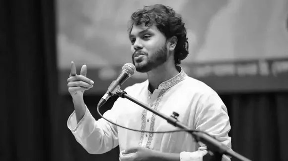 Sharif Osman Hadi last ride, live updates, Bangladesh youth leader funeral, Hadi burial live, Manik Mia Avenue janaza, Kazi Nazrul Islam grave, Bangladesh Protests, Dhaka live news,শরীফ ওসমান হাদির শেষ যাত্রা, লাইভ আপডেট, বাংলাদেশ তরুণ নেতা, হাদির দাফন লাইভ, মানিক মিয়া অ্যাভিনিউ জানাজা, কাজী নজরুল ইসলাম সমাধি, ঢাকা লাইভ খবর