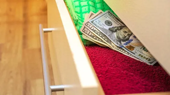 Vastu Money Tips: সঞ্চয় করার টিপসগুলো জেনে নিন।