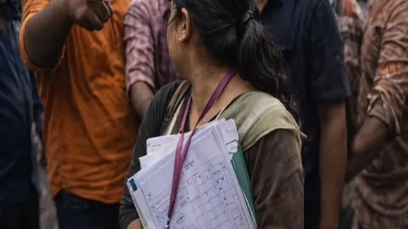 Dankuni BLO assault, Hooghly news today, Booth Level Officer attack, illegal voter controversy, voter list SIR, West Bengal electoral roll, Dankuni Ward 2 news, Abdul Rahim Gazi, Trinamool Congress reaction, Bengal breaking news, BLO complaint police, Hoogly latest news