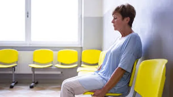 Waiting Room Anxiety: ওয়েটিং রুমে অপেক্ষার জেরে দুশ্চিন্তা? কমান সহজেই।