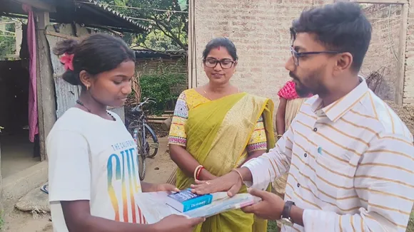 Journalist Sourav Roy,সাংবাদিক সৌরভ রায়,Siliguri Tea Garden News,শিলিগুড়ি চা বাগান সংবাদ,Dictionary Distribution for Tribal Students,আদিবাসী পড়ুয়াদের ডিকশনারি বিতরণ, Phansidewa Tea Belt Education,ফাঁসিদেওয়া চা বলয়ের শিক্ষা,Humanitarian Initiative Siliguri,শিলিগুড়ির মানবিক উদ্যোগ,Tea Garden Worker Children Education,চা শ্রমিক সন্তানদের শিক্ষা,Innovative Birthday Celebration,জন্মদিনের অভিনভ উদযাপন,English Dictionary for Rural Students ,গ্রামীণ পড়ুয়াদের ইংরেজি অভিধান,Oxford Dictionary Tea Garden,অক্সফোর্ড ডিকশনারি চা বাগান