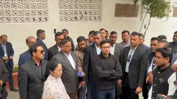 Mamata Banerjee Delhi Visit 2026  ,Banga Bhawan Delhi Police Row  ,Mamata Abhishek CEC Meeting  ,SIR controversy West Bengal,  TMC protest in Delhi,Delhi Police Banga Bhawan security,  Mamata Banerjee on SIR deaths,  Central police vs Mamata Banerjee,  Election Commission of India TMC meeting,  Political clash in Delhi Banga Bhawan,মমতা বন্দ্যোপাধ্যায় দিল্লি সফর  ,বঙ্গভবন দিল্লি পুলিশ বিতর্ক  ,নির্বাচন কমিশন মমতা বৈঠক,  এসআইআর (SIR) মৃত্যু বিতর্ক,  অভিষেক বন্দ্যোপাধ্যায় দিল্লি,বঙ্গভবনে পুলিশি তল্লাশি,  মমতা বনাম অমিত শাহ দিল্লি  ,ভোটার তালিকা সংশোধন প্রতিবাদ  ,তৃণমূল প্রতিনিধি দল নির্বাচন কমিশন,  দিল্লির বঙ্গভবনে কড়া নিরাপত্তা