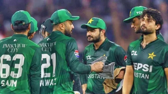 Pakistan Cricket Team (8)