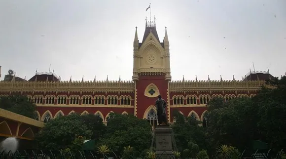 Calcutta High Court on wednesday due to the effect of two days nation wide strike called by All India bar council *** Local Caption *** Calcutta High Court on wednesday due to the effect of two days nation wide strike called by All India bar council .Express Photo By Partha Paul-kolkata-110712.