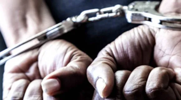 fake note arrest