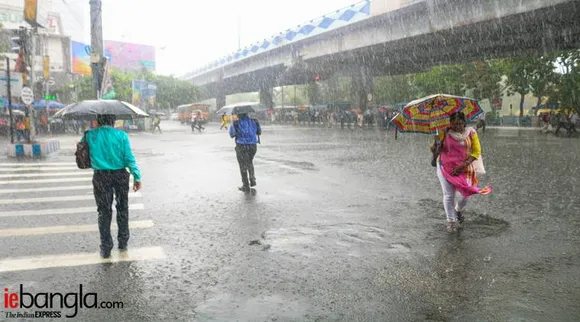Rain in kolkata Express photo Shashi Ghosh