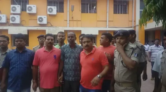 cpiml leader alik chakrabarty in the way to kolkata after court allows four days transit remand