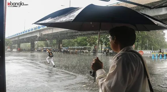 Rain in kolkata Express photo Shashi Ghosh