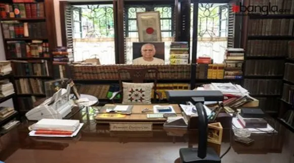 সোমনাথ চট্টোপাধ্যায়ের শেষযাত্রার কিছু মুহূর্ত, আজ সারাদিনে