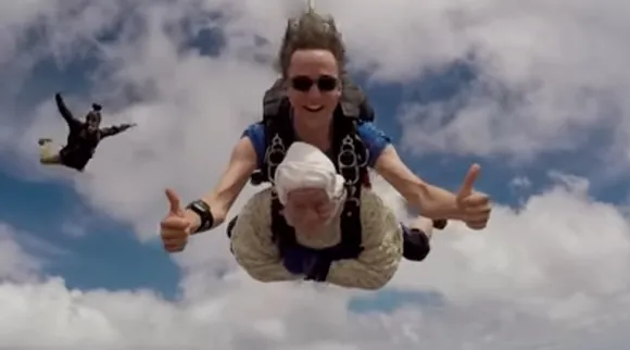 skydiving, স্কাইডাইভিং