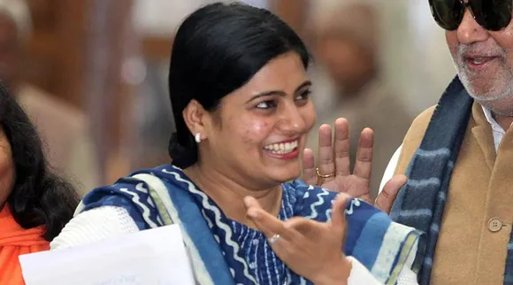 Anupriya Patel , অনুপ্রিয়া প্যাটেল