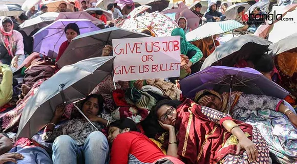 ssc candidate, স্কুল সার্ভিস চাকরিপ্রার্থী, Hunger strike, অনশন, Dharmatal, ধর্মতলা, Kolkata, কলকাতা