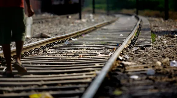 kankinara, কাঁকিনাড়া, rail roko, রেল অবরোধ