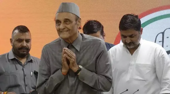 article 370, article 370 in kashmir, article 370 in kashmir news, what is article 35a, kashmir instrument of accession, karan singh on kashmir, karan singh kashmir speech, who is karan singh, kashmir news
