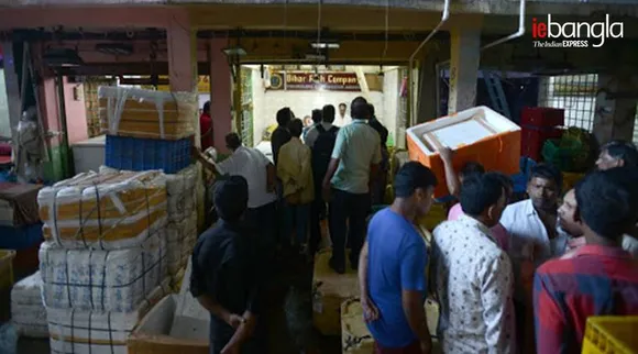 howrah news, হাওড়ার খবর, হাওড়ার মাছবাজারে খুন, ফ্রিজার উদ্ধার দেহ, howreah fish market, howrah murder, freezer, fridge, ফ্রিজ, ফ্রিজারে রাখা মৃতদেহ