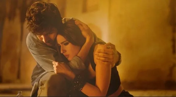 Sara Ali Khan Kartik Aaryan Randeep Hooda starrer Love Aaj Kal Movie Review