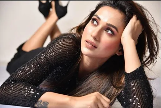 মিমি চক্রবর্তীর জন্মদিনে একনজরে তাঁর কেরিয়ারগ্রাফ