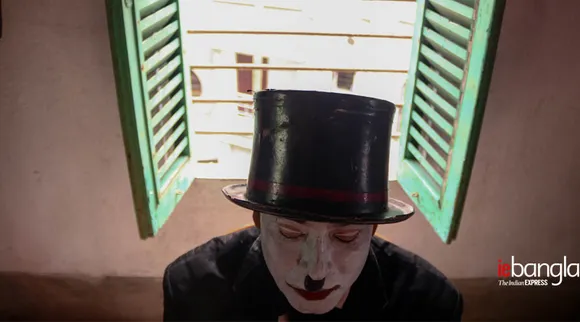 চার্লি চ্যাপলিন, charlie chaplin, জোকার, jocker, হাস্যারস, clown, ভিক্টোরিয়া মেমোরিয়াল, victoria, চিড়িয়াখানা, alipur zoo Blind singer in local train, অন্ধ মানুষ, blind singer, লোকাল ট্রেন, local train, ট্রেন, train, ট্রেন গায়ক, West bengal, পশ্চিমবঙ্গ, Covid-19, কোভিড-১৯, Covid, মহামারী, corona, করোনা, Corona pandemic, করোনা মহামারী, job, চাকরি, job 2020, চাকরি ২০২০, Singer, মিউজিক, Music, গান