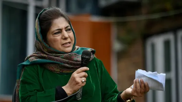Locked up in house again pdp leader Mehbooba Mufti says dignitaries must be shown real picture of Kashmir